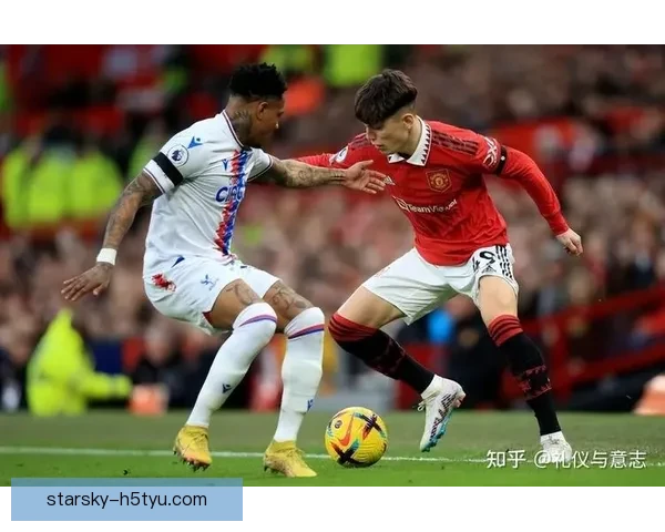 跟队曝曼联报价求购谢周三新星