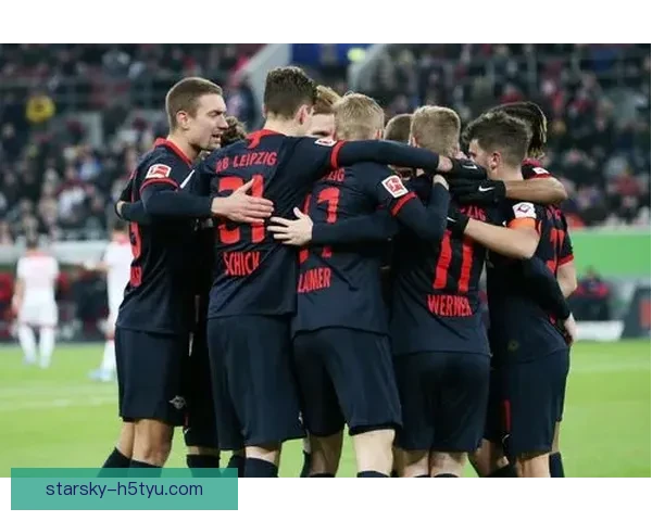 德甲官方晒日本球员首发阵容图